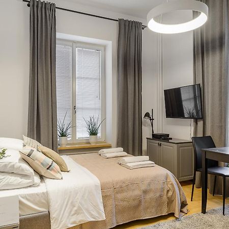 P&O Serviced Apartments Warecka Street وارسو المظهر الخارجي الصورة